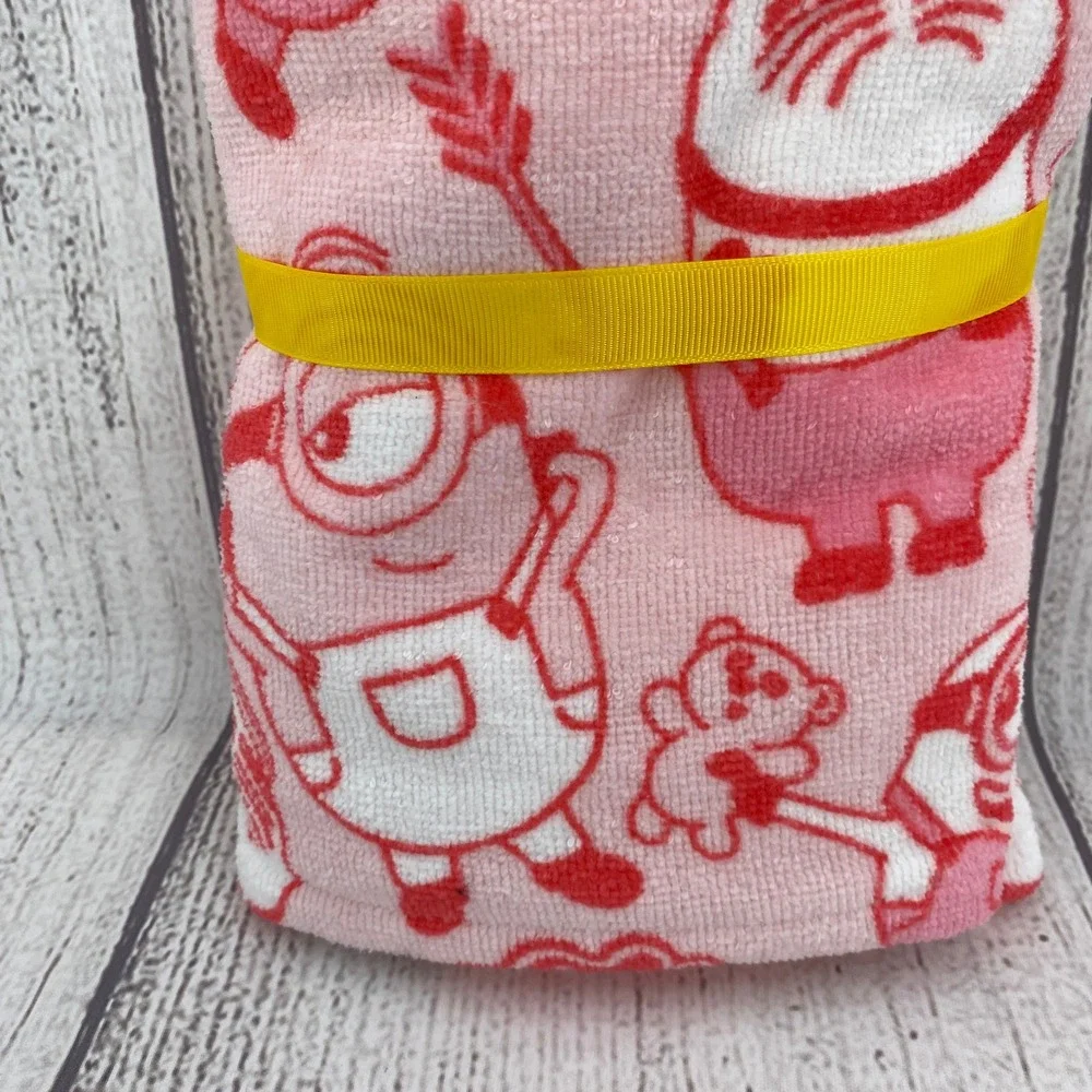 Minions Hand Towel (Set of 2) Pink Valentine Heart Despicable Me Cupid Cartoon